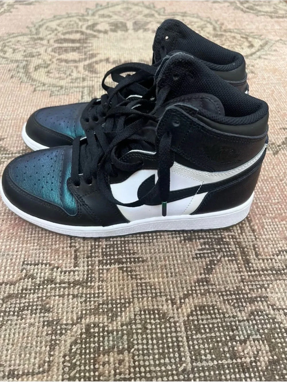 Brand New Air Jordan 1 Mid Iridescent Blue/Black Size 5.5Y NEW !!